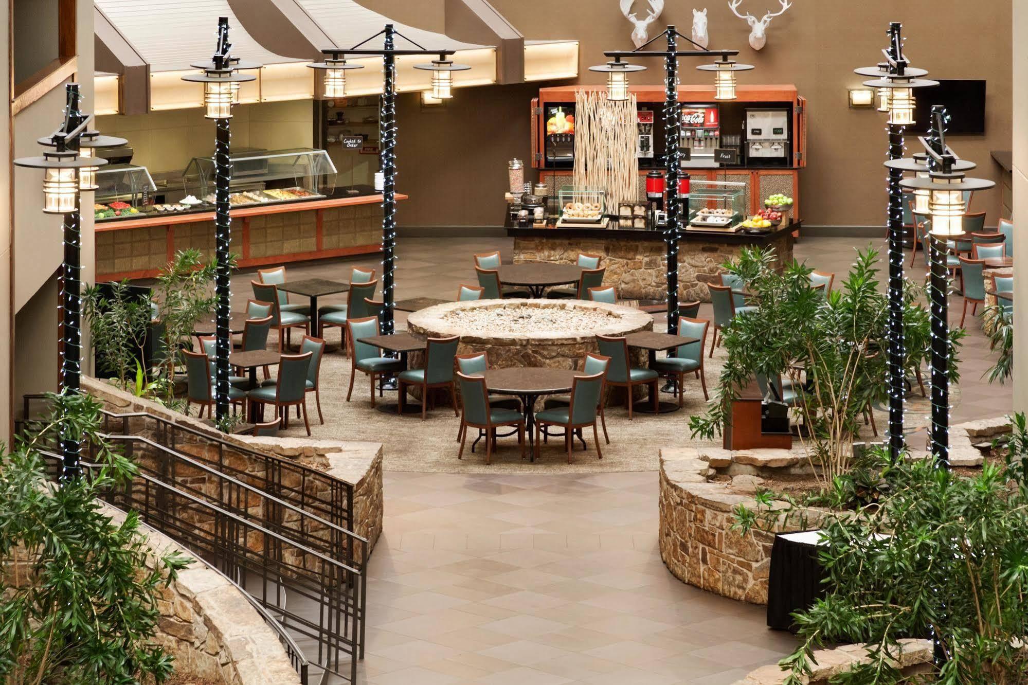 Embassy Suites By Hilton Oklahoma City Will Rogers Airport Zewnętrze zdjęcie
