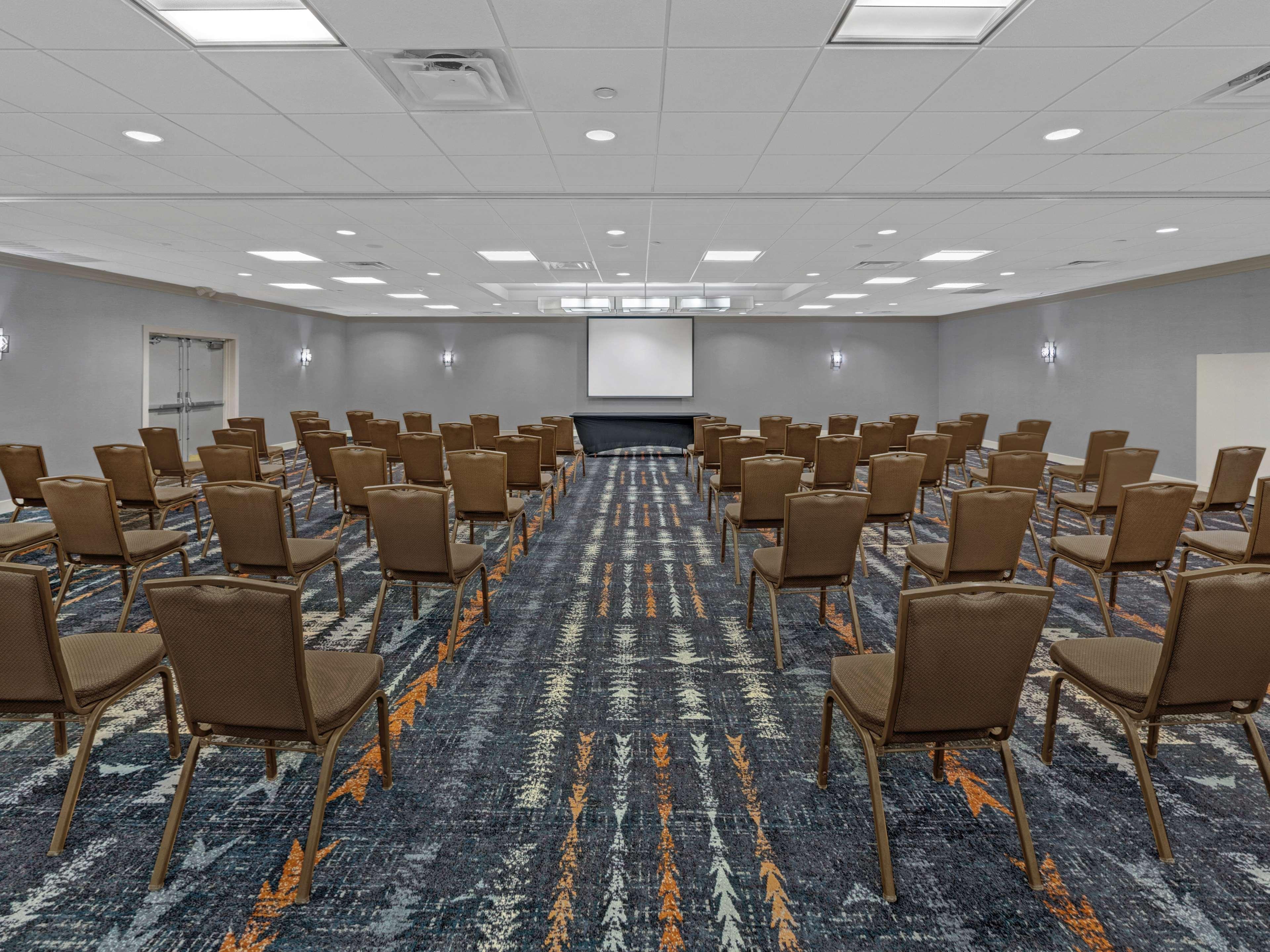 Embassy Suites By Hilton Oklahoma City Will Rogers Airport Zewnętrze zdjęcie