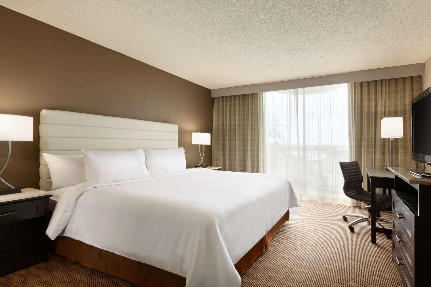 Embassy Suites By Hilton Oklahoma City Will Rogers Airport Zewnętrze zdjęcie