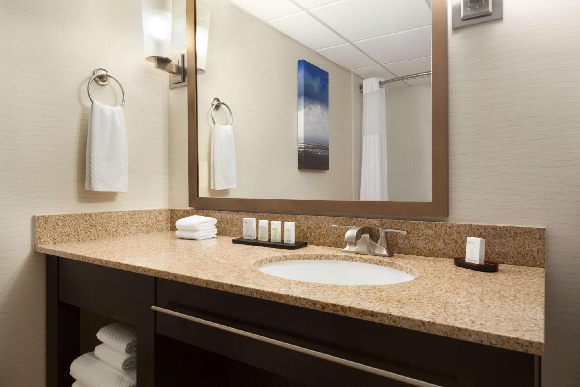 Embassy Suites By Hilton Oklahoma City Will Rogers Airport Zewnętrze zdjęcie