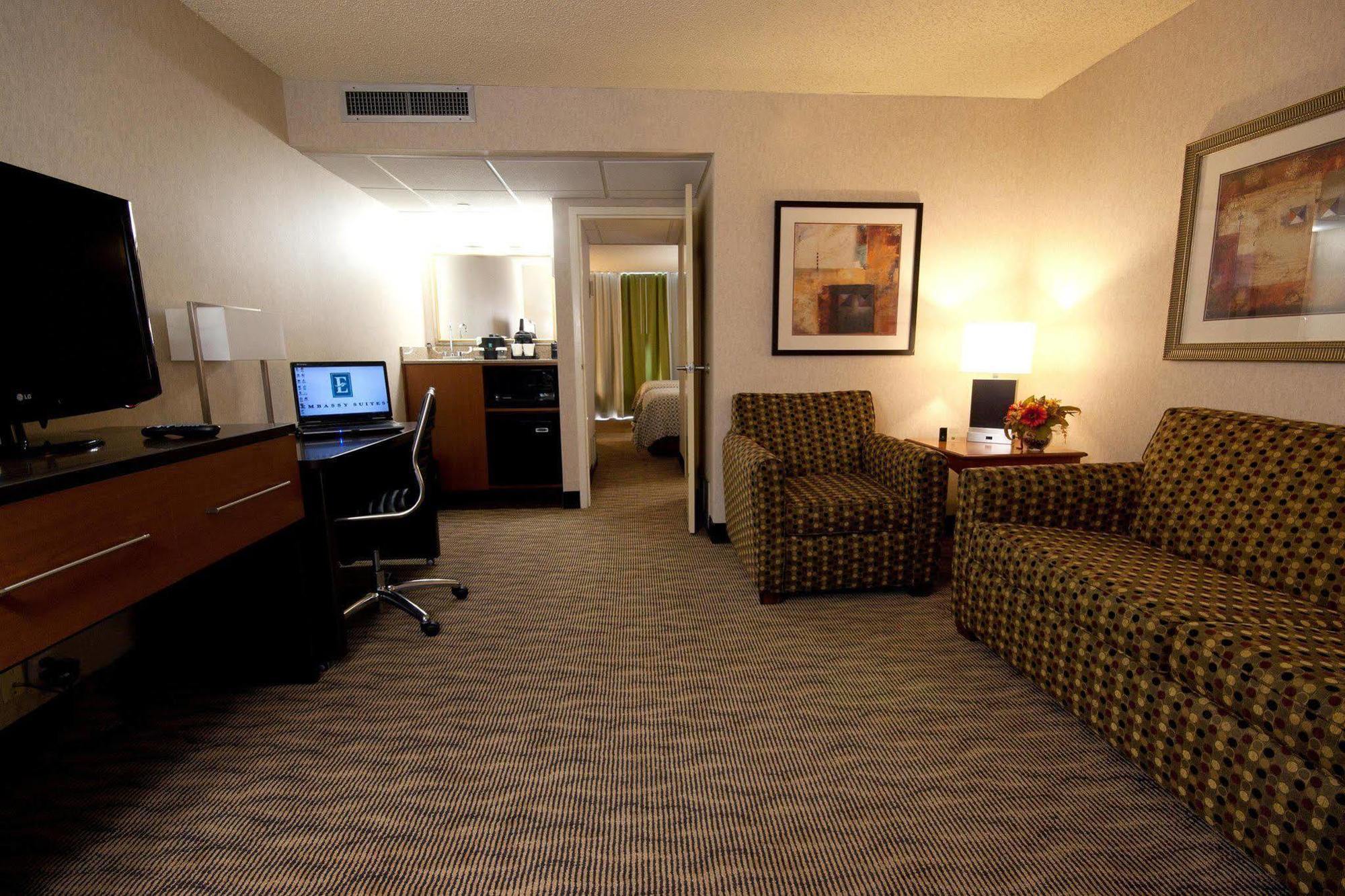 Embassy Suites By Hilton Oklahoma City Will Rogers Airport Zewnętrze zdjęcie